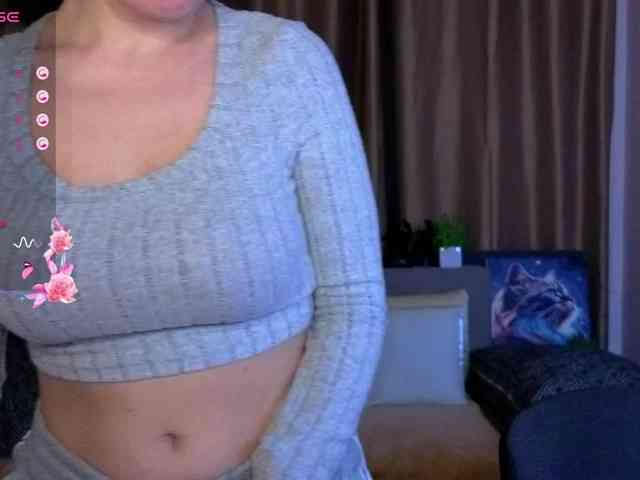 AminaBeatris13 webcam