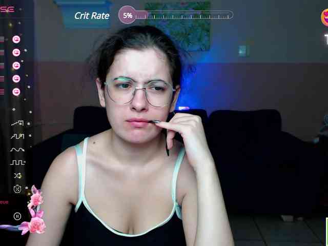 AminaBeatris13 webcam