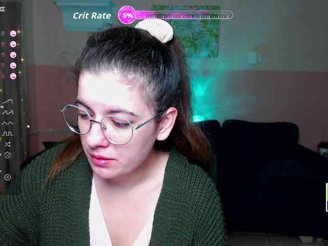 AminaBeatris13 webcam