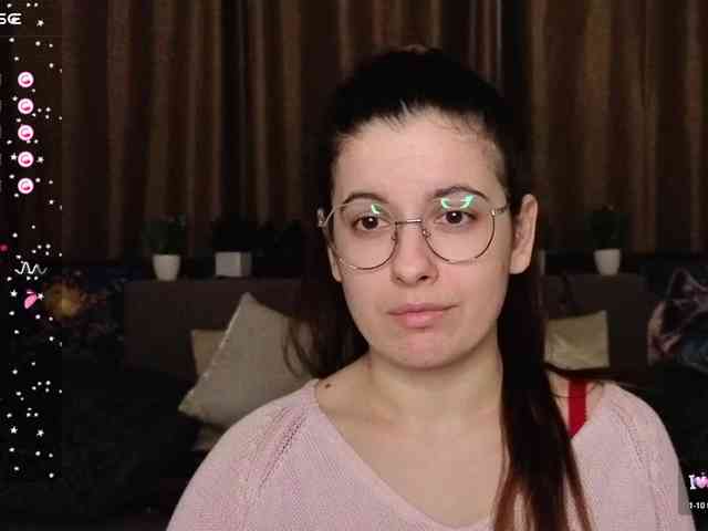 AminaBeatris13 webcam