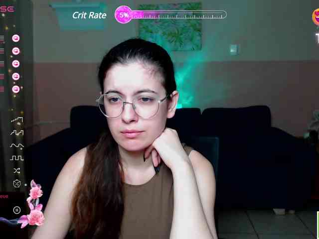 AminaBeatris13 webcam