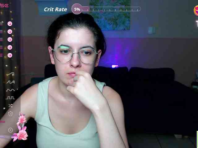AminaBeatris13 webcam