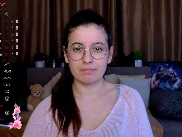 AminaBeatris13 webcam