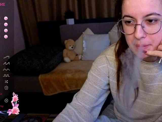 AminaBeatris13 webcam