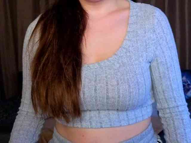 AminaBeatris13 webcam