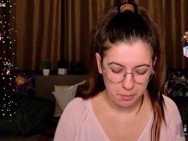 AminaBeatris13 webcam