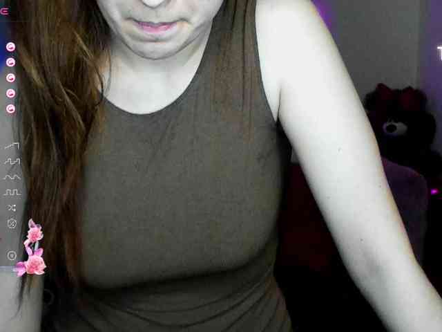 AminaBeatris13 webcam