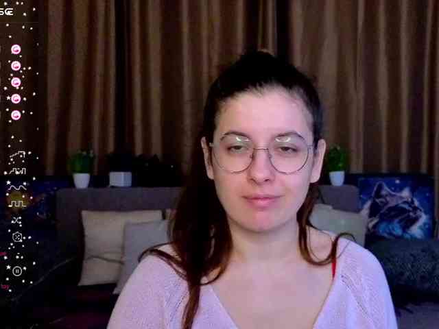 AminaBeatris13 webcam