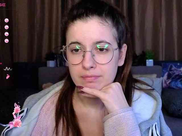 AminaBeatris13 webcam