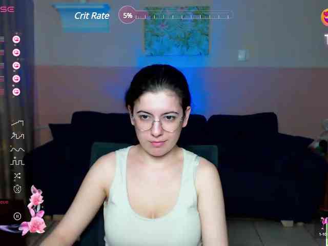 AminaBeatris13 webcam