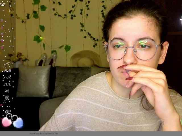 AminaBeatris13 webcam