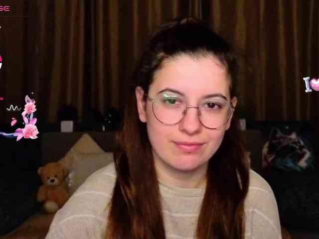 AminaBeatris13 webcam