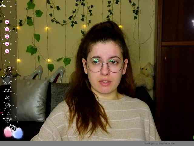 AminaBeatris13 webcam