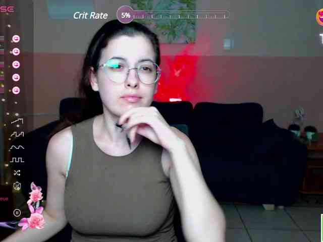 AminaBeatris13 webcam