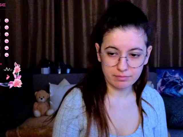 AminaBeatris13 webcam