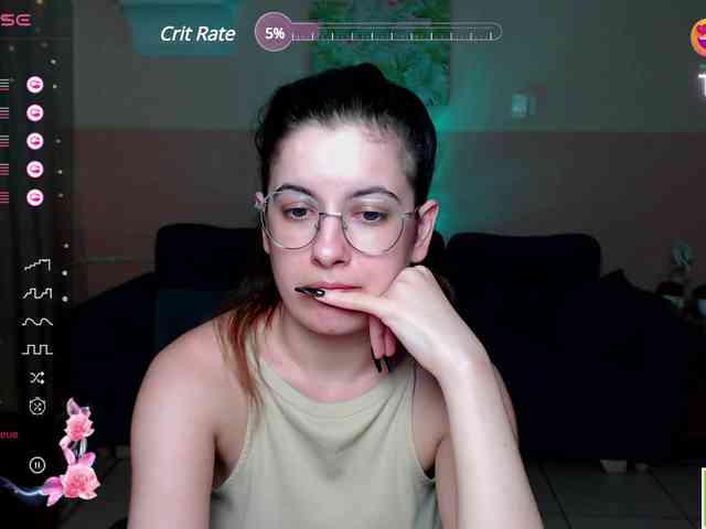 AminaBeatris13 webcam