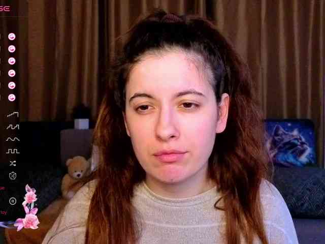 AminaBeatris13 webcam