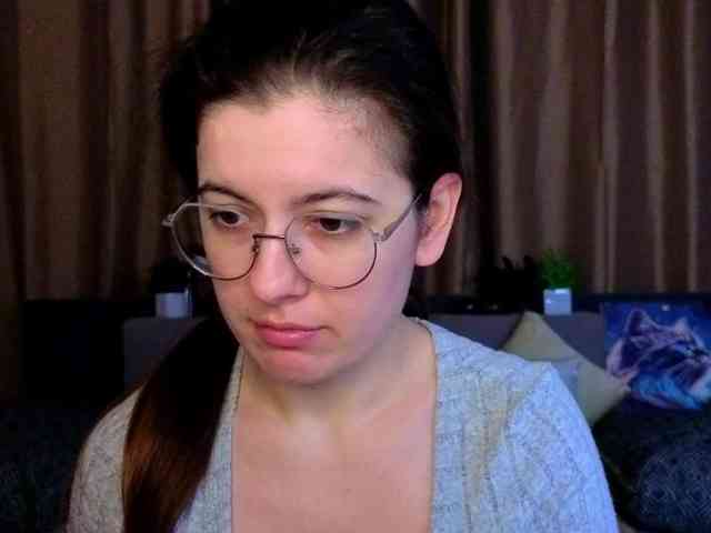 AminaBeatris13 webcam