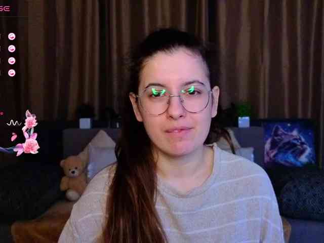 AminaBeatris13 webcam