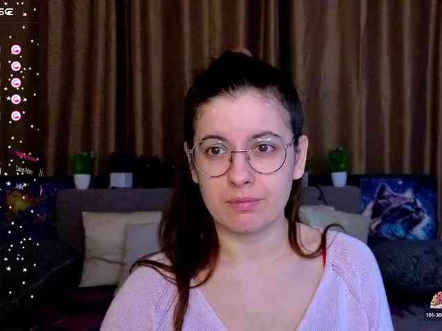 AminaBeatris13 webcam