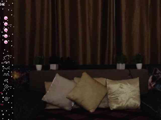 AminaBeatris13 webcam