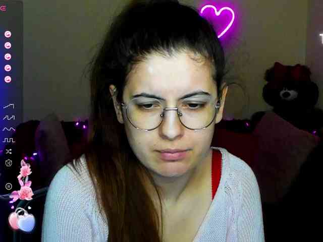 AminaBeatris13 webcam