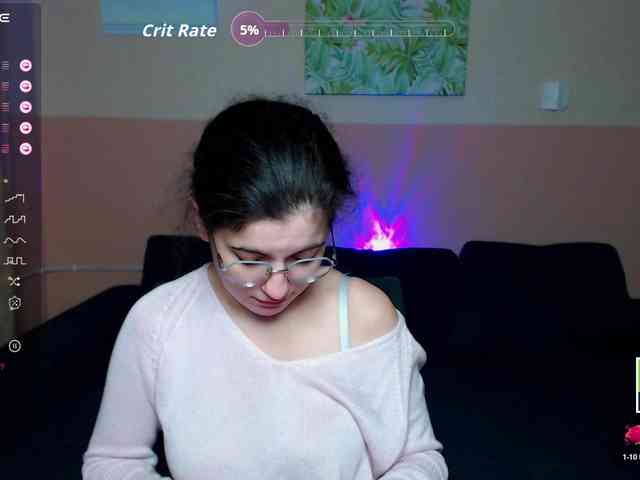 AminaBeatris13 webcam