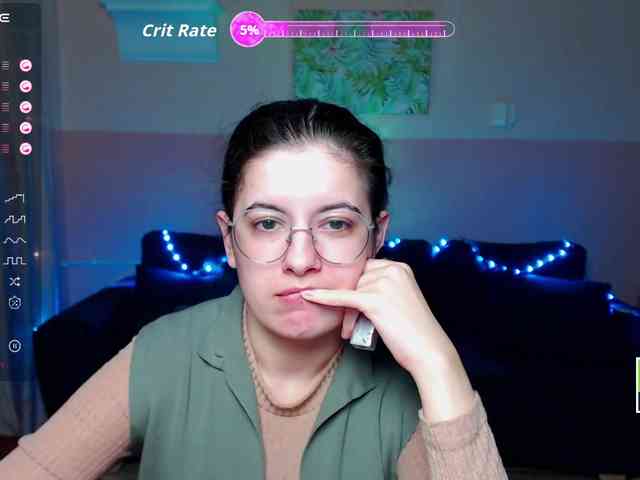 AminaBeatris13 webcam