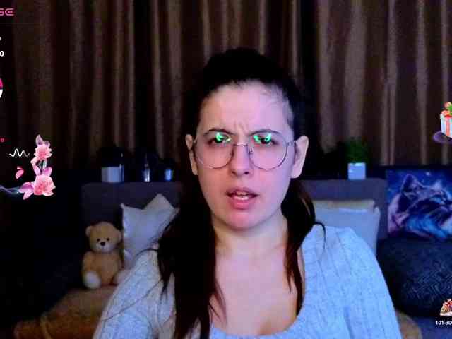 AminaBeatris13 webcam