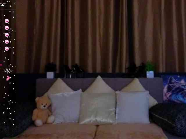 AminaBeatris13 webcam