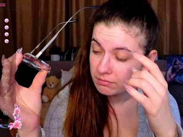 AminaBeatris13 webcam