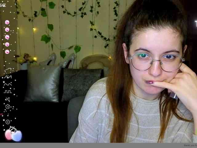 AminaBeatris13 webcam