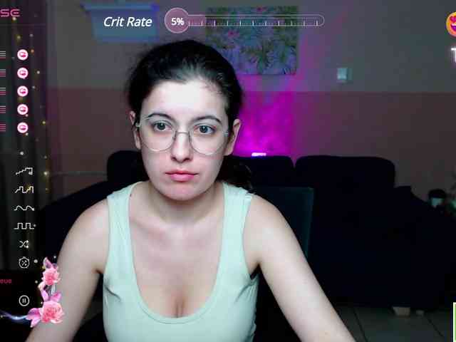 AminaBeatris13 webcam