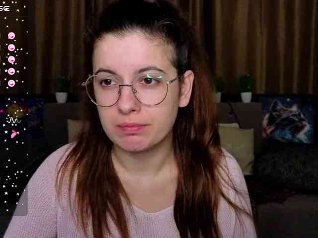 AminaBeatris13 webcam