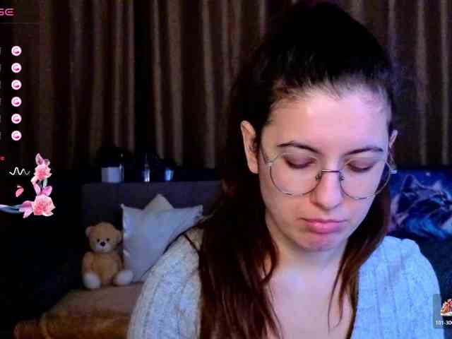 AminaBeatris13 webcam