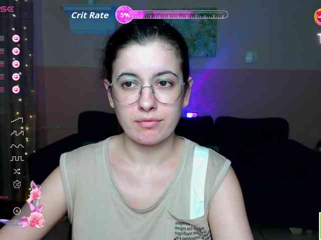 AminaBeatris13 webcam