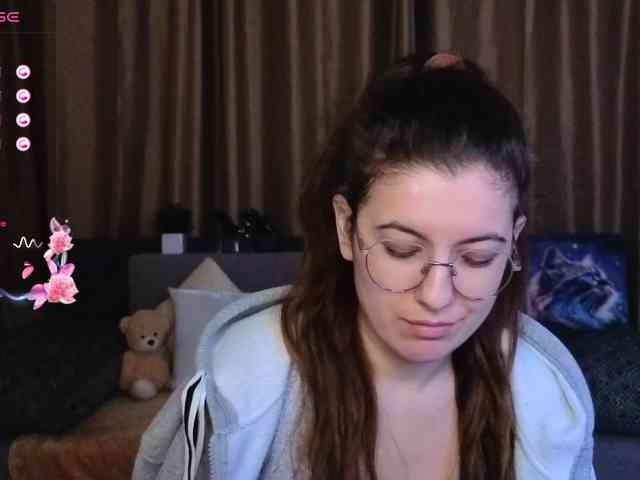 AminaBeatris13 webcam