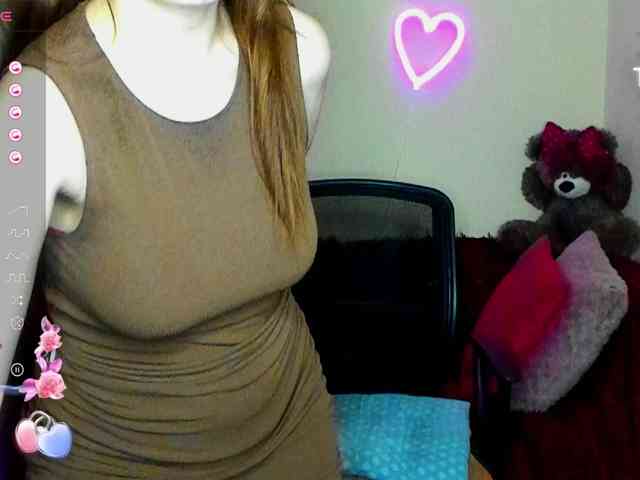 AminaBeatris13 webcam