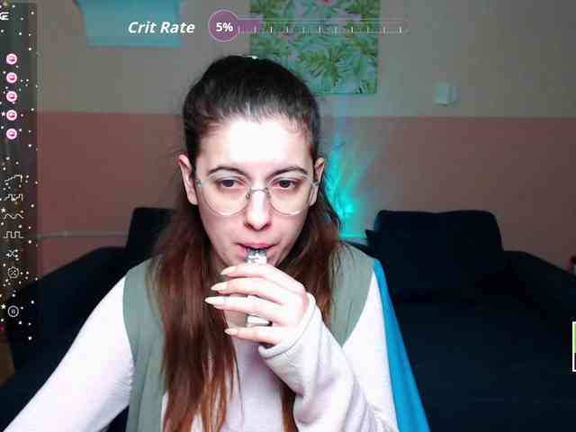 AminaBeatris13 webcam