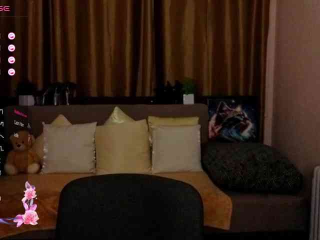 AminaBeatris13 webcam