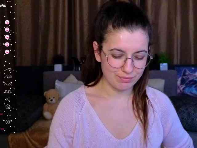 AminaBeatris13 webcam