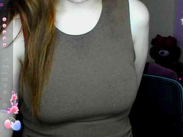 AminaBeatris13 webcam