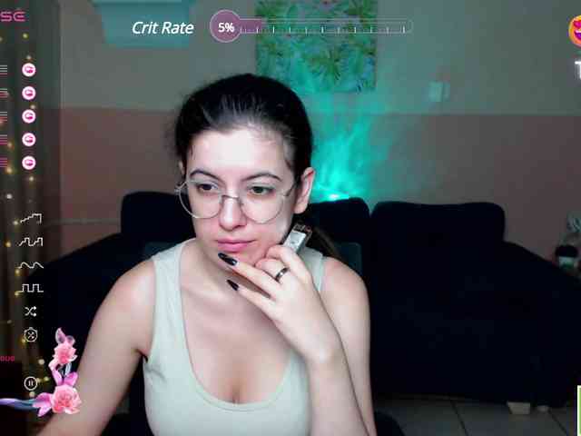 AminaBeatris13 webcam