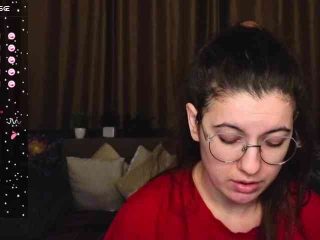 AminaBeatris13 webcam