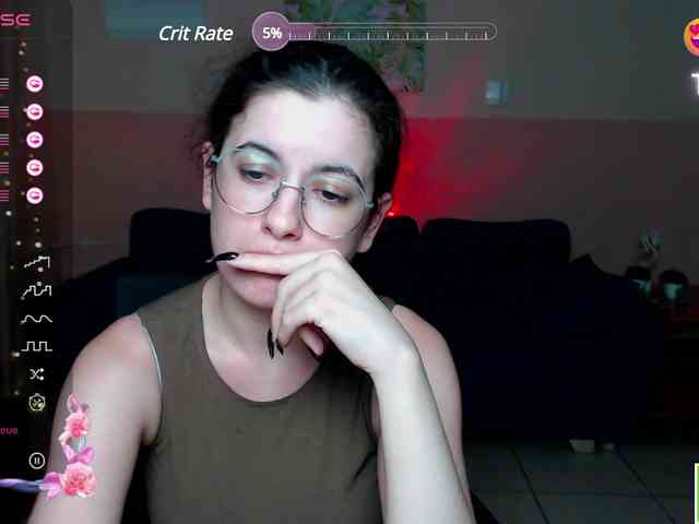 AminaBeatris13 webcam