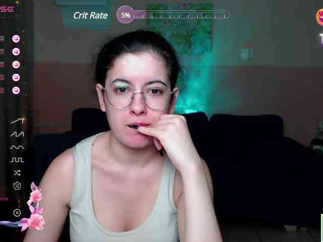 AminaBeatris13 webcam