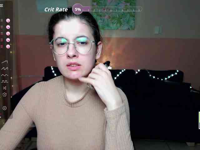 AminaBeatris13 webcam