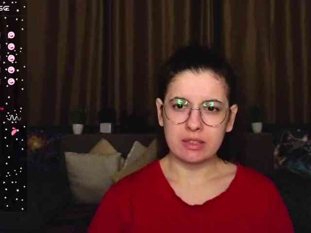 AminaBeatris13 webcam