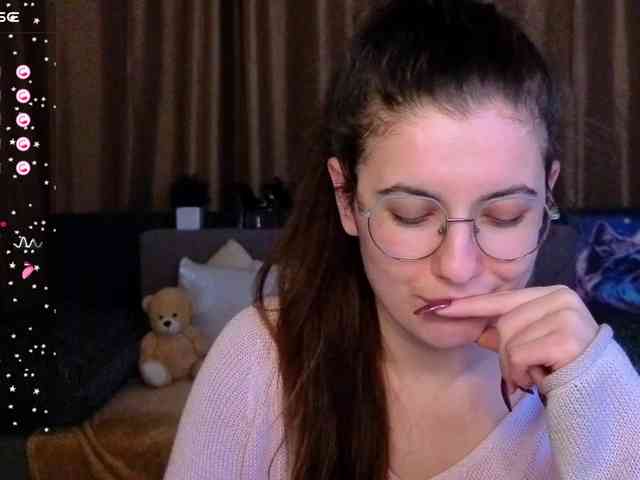 AminaBeatris13 webcam