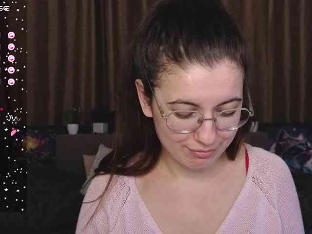 AminaBeatris13 webcam